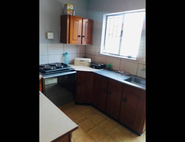 7 BEDROOM HOUSE FOR SALE IN CRYSTAL PARK